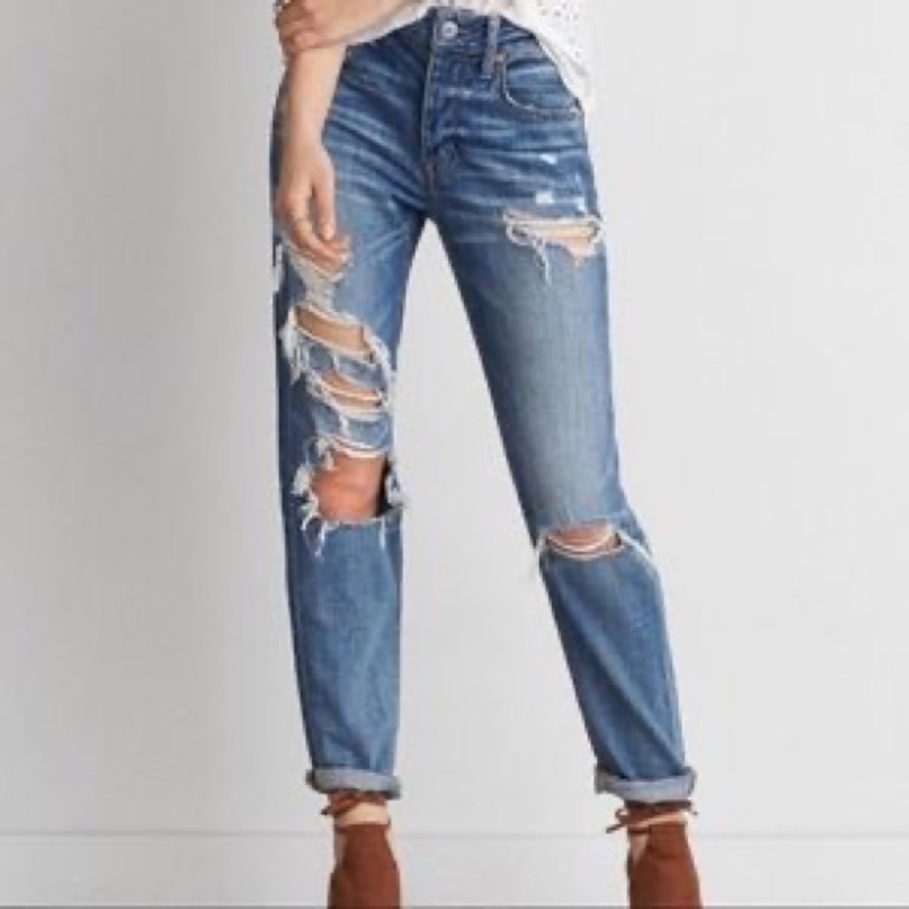 AE Tomgirl Jeans